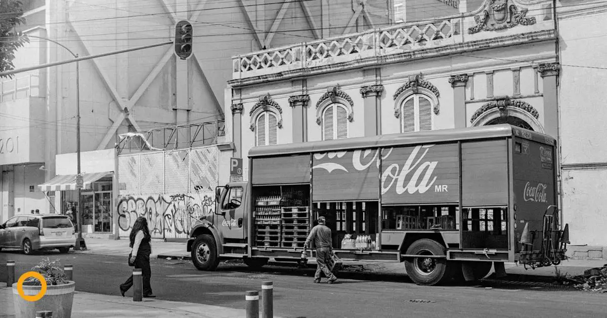 La refrescante historia de Coca Cola: 135 años de sabor y éxito